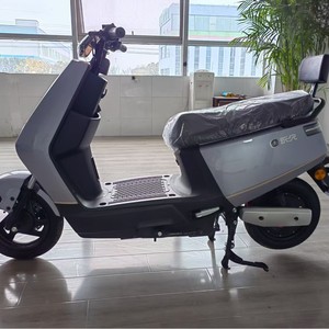 Scooter Urbain 1500W, Moto Électrique 72V Longue Portée Haute Vitesse, Cyclomoteur, Prix de Gros Usine Chine - Product Image 2