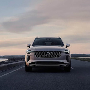 2026 Chic Volvo XC90 T8 <span class=keywords><strong>Hybride</strong></span> <span class=keywords><strong>Rechargeable</strong></span> AWD Luxe SUV Grand Format 7 Places Conduite à Gauche Import Véhicule Familial PHEV - Product Image 3