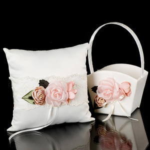 Hermosos regalos de boda para pareja Aniversario Compromiso Día de San Valentín Lazo Almohada cuadrada para caja de anillo de bodas - Product Image 5