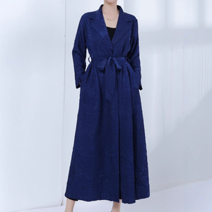 Abito Cardigan elegante da <span class=keywords><strong>donna</strong></span> nuovo autunno grande ricamo in rilievo <span class=keywords><strong>Trench</strong></span> pesante industria pesante Abaya capispalla - Product Image 4