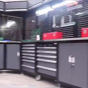 โต๊ะทำงานเหล็กกล้าคาร์บอนสมัยใหม่ พร้อมลิ้นชักและแผงแขวนเครื่องมือ สำหรับงานอุตสาหกรรม รับน้ำหนักได้ 100 กก. เหมาะสำหรับโรงพยาบาล - Product Image 3