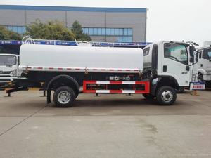 Camión Cisterna de Agua ISUZU de 5000 Litros 4x2 con Motor Diésel, Sistema de Rociadores y Carro de Riego - Product Image 4