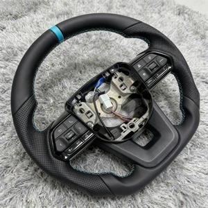 Volante de Cuero Personalizado de Alta Gama en Oferta para Toyota Corolla LC300 Hilux Fortuner Serie Land Cruiser - Product Image 5