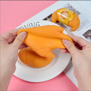 Giảm căng thẳng bóp <span class=keywords><strong>Croissant</strong></span> Fidget Đồ chơi giải nén Vent đồ chơi cho trẻ em Quà Tặng và lớp học giải thưởng mềm <span class=keywords><strong>Croissant</strong></span> - Product Image 2