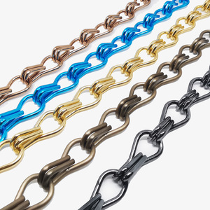 Chaîne en métal aluminium avec doubles boucles et crochets pour étiquettes publicitaires, multicolore, design léger et tendance - Product Image 1