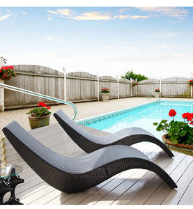 Tumbonas de Ratán de Plástico Marrón de Alta Calidad para Piscina, Tumbonas para Tomar el Sol Junto a la Piscina - Product Image 3