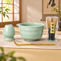 Service à thé Matcha vert émaillé personnalisé avec bol à bec verseur, support pour fouet, cuillère en bambou et Chasen pour cafés et boutiques de cadeaux