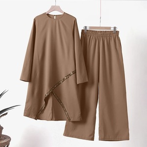 All'<span class=keywords><strong>ingrosso</strong></span> <span class=keywords><strong>abbigliamento</strong></span> islamico da <span class=keywords><strong>donna</strong></span> Set-O-collo Top pantalone modello solido stile Casual arabo musulmano Abaya per l'estate 2 pezzi - Product Image 6