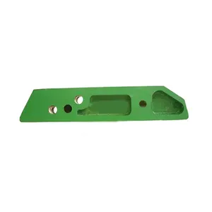 R104901 Durable Agricultural Machinery Parts Sway Block For John Deere Combine Harvester