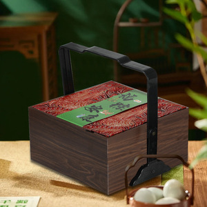 Emballage cadeau pour le Festival des bateaux-dragons 2026 : Coffret cadeau d'entreprise haut de gamme en bois (Coffret cadeau Zongzi) - Impression de logo disponible - Product Image 1
