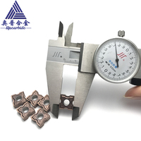 Outils de découpe CNC SNMG120408-R3 1234 en carbure de tungstène YBC251 revêtu, dureté 91,5 HRA, plaquettes de tournage OEM pour chantier naval pneumatique