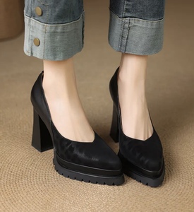 <span class=keywords><strong>Scarpe</strong></span> firmate all'ingrosso <span class=keywords><strong>scarpe</strong></span> con tacchi alti di alta qualità spedizione gratuita <span class=keywords><strong>scarpe</strong></span> di <span class=keywords><strong>marca</strong></span> per le donne donna Designer sandali 2025 - Product Image 5