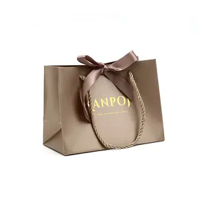 Eco-friendly Boutique gift bag with ribbon wholesale white back paper bag Craft Gift Packaging bag shopping for Valentine's Day