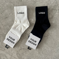 Nouvelle tendance rembourré Anti Blister Sports Running Chaussettes Crew Sports Chaussettes personnalisées Hommes Chaussettes de sport douces Automne