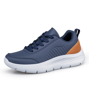 Zapatos de verano transpirables perforados de PU blanco, sin cordones, con paneles laterales elásticos, borde ondulado curvo, suela de plataforma gruesa, para hombre, uso diario. - Product Image 2