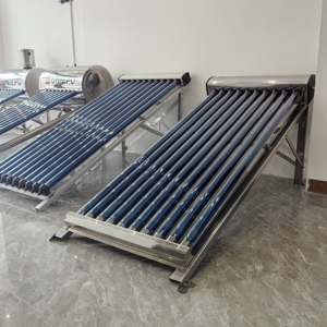 Colector <span class=keywords><strong>Solar</strong></span> Industrial de Alta Eficiencia, Sistema de Tubos de Calor Presurizados de 12 Tubos para Piscinas de Hoteles y Agua Caliente Centralizada - Product Image 3