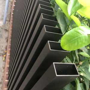 Panneaux de clôture modulaires en aluminium de conception moderne, écologiques, résistants aux intempéries, durables, imperméables, pour jardin extérieur - Product Image 4