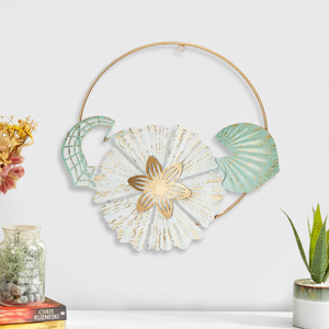 Ak montre d'art mural Sculpture en laiton avec feuille or brillant sur métal - Product Image 1