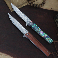 Individuelles Damaszener Klappmesser mit Rosenholz-/Abalonenschalengriff für Herren Outdoor Camping Vg10 Damaszener Taschenmesser