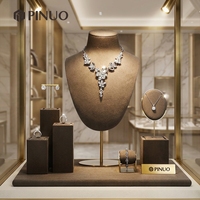 Présentoir à bijoux vintage marron en microfibre, support de présentation pour colliers et boucles d'oreilles, idéal pour les boutiques