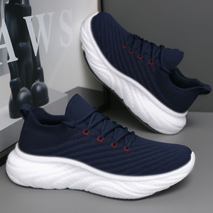Nuove <span class=keywords><strong>Scarpe</strong></span> da Corsa Traspiranti in Mesh Leggero con Punta Aperta per Uomo, Design Famoso, Sneakers di Qualità 2026 - Product Image 1