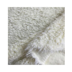 Llama <span class=keywords><strong>de</strong></span> peluche <span class=keywords><strong>de</strong></span> 100 poliéster, peluda, minky, piel <span class=keywords><strong>de</strong></span> lama falsa para hacer almohadas y juguetes - Product Image 1