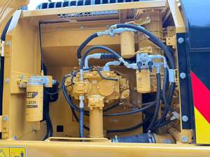 รถขุดตีนตะขาบญี่ปุ่นแท้ 20 ตัน 30 ตัน CAT320 Caterpillar 329D2L CAT329 CAT329D คุณภาพสูง พร้อมปั๊ม มอเตอร์ เกียร์บ็อกซ์ เครื่องยนต์ - Product Image 5