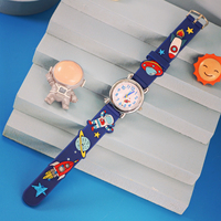 Montre à mouvement à quartz en plastique avec bracelet de 37 mm et 16 mm, motif astronaute de dessin animé, avec boîte