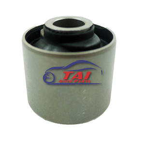 Douille de suspension de pièces automobiles 4870260040 de haute qualité pour Toyota - Product Image 1