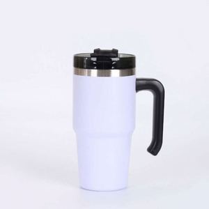 Gobelet isotherme en acier inoxydable au design moderne - Product Image 2