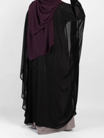 Robe en mousseline d'ombre noire, élégance en dentelle, texture légèrement soyeuse, abaya ou jilbab en mousseline, châle