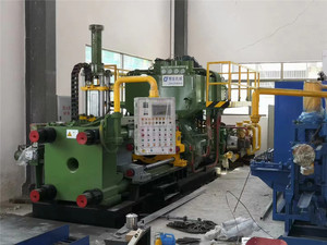 Machine d'extrusion d'aluminium d'<span class=keywords><strong>occasion</strong></span> comprenant une <span class=keywords><strong>presse</strong></span> avec extracteur Four à billettes avec table de refroidissement et ligne d'extrusion pour four à filière - Product Image 3