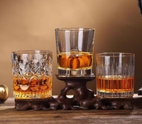 Échantillon gratuit de verres à liqueur personnalisés en relief pour la verrerie de cristal de whisky pour la maison Bar
