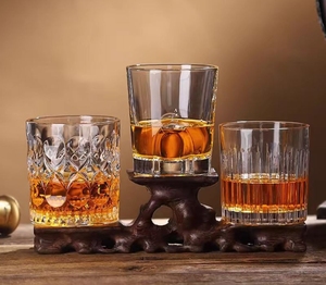 Campione gratuito su misura bicchierini in rilievo cristallo di whisky bere per vetreria per casa Bar - Product Image 5