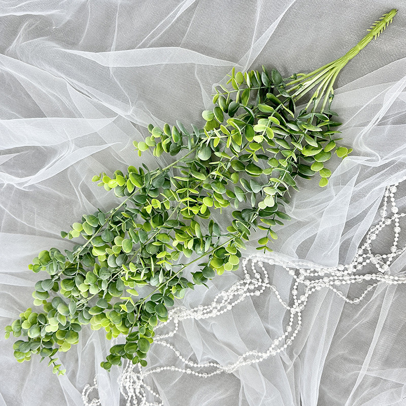 Feuille d'argent ronde à 7 fourches blanc-vert