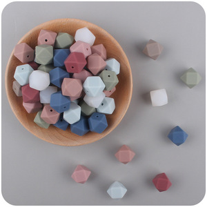Cuentas de icosaedro de 14 MM, cuentas de silicona sin BPA de grado alimenticio, collar de lactancia para dentición, cuentas para chupete - Product Image 1