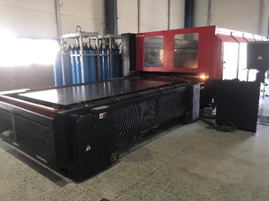 Pièces structurelles en aluminium découpées au laser sur mesure au Vietnam, estampées, anodisées, pliées, soudées et assemblées pour le secteur de la machinerie - Product Image 6