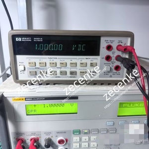 Multímetro digital 34401A con botón ovalado, usado pero en buen estado de funcionamiento. - Product Image 2