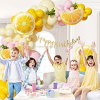 Arche de ballons citron, kit d'arche de ballons rose et jaune avec ballons en aluminium pour la décoration de fête prénatale, de fête nuptiale ou d'anniversaire sur le thème du citron