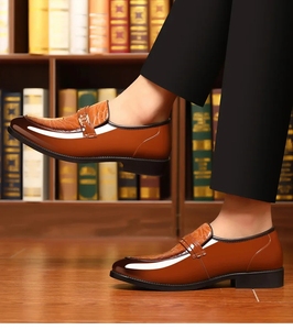 Zapatos de vestir con punta en pico <span class=keywords><strong>para</strong></span> <span class=keywords><strong>hombre</strong></span>, zapatos de charol de lujo <span class=keywords><strong>para</strong></span> <span class=keywords><strong>hombre</strong></span>, zapatos de boda <span class=keywords><strong>para</strong></span> fiesta, <span class=keywords><strong>mocasines</strong></span> de alta calidad a la moda, zapatos formales <span class=keywords><strong>para</strong></span> <span class=keywords><strong>hombre</strong></span> - Product Image 5