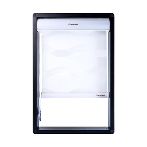 Store zébré motorisé jour-nuit ZB Normal System pour l'intimité et le contrôle de la lumière dans le salon - Product Image 4