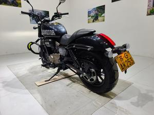 <span class=keywords><strong>Moto</strong></span> Vintage 300cc Big Bike a 2 Ruote Chopper <span class=keywords><strong>Cruiser</strong></span> con Motore a Benzina Raffreddato ad Acqua di Seconda Mano - Product Image 3