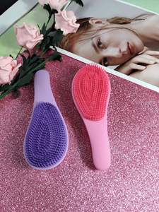 Vente chaude Rose Or Violon Forme Long Manche Démêlant Humide Coussin Rond Caractéristique <span class=keywords><strong>pour</strong></span> <span class=keywords><strong>Cheveux</strong></span> Bouclés et Brosse À <span class=keywords><strong>Cheveux</strong></span> Enchevêtrés - Product Image 5