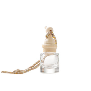 Diffuseur de voiture en verre rose givré en forme de cône, 8 ml, avec corde et couvercle en bois - Product Image 3