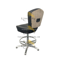 Chaises de casino Chaises de poker de jeu de luxe Chaises de machine à sous en cuir synthétique Chaises avec poignée intérieure à l'arrière pieds cinq étoiles