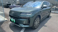 Voiture d'occasion Denza N9 2025, conduite à gauche, trois moteurs, 4x4, 6 places, SUV hybride rechargeable, Euro VI, véhicule à énergie nouvelle, export uniquement, 4000 km