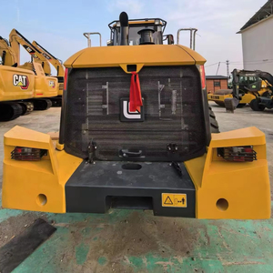 Chargeuse sur pneus Liugong 856H d'occasion, faible nombre d'heures, bon état, moteur d'origine robuste, bien entretenue, à vendre avec certification CE - Product Image 4