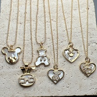 Collier en forme de cœur d'ours mignon personnalisé en gros, zircon blanc, pendentif en coquille de nacre pour femmes, bijoux tendance, cadeau