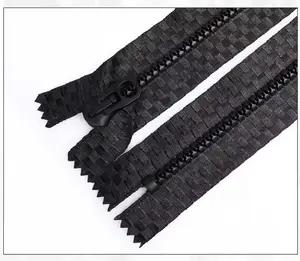High Quality Custom 3# 5# 8# Black Round Teeth Resin Zip Plastic Zippers for Jeans