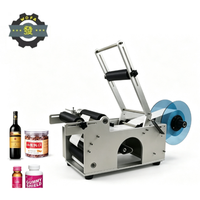 Étiqueteuse de bouteilles rondes portable de bureau semi-automatique MT-50, équipement d'étiquetage précis de 0,5 mm pour l'industrie alimentaire et des boissons
